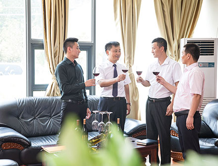 草莓视频污污下载酒业